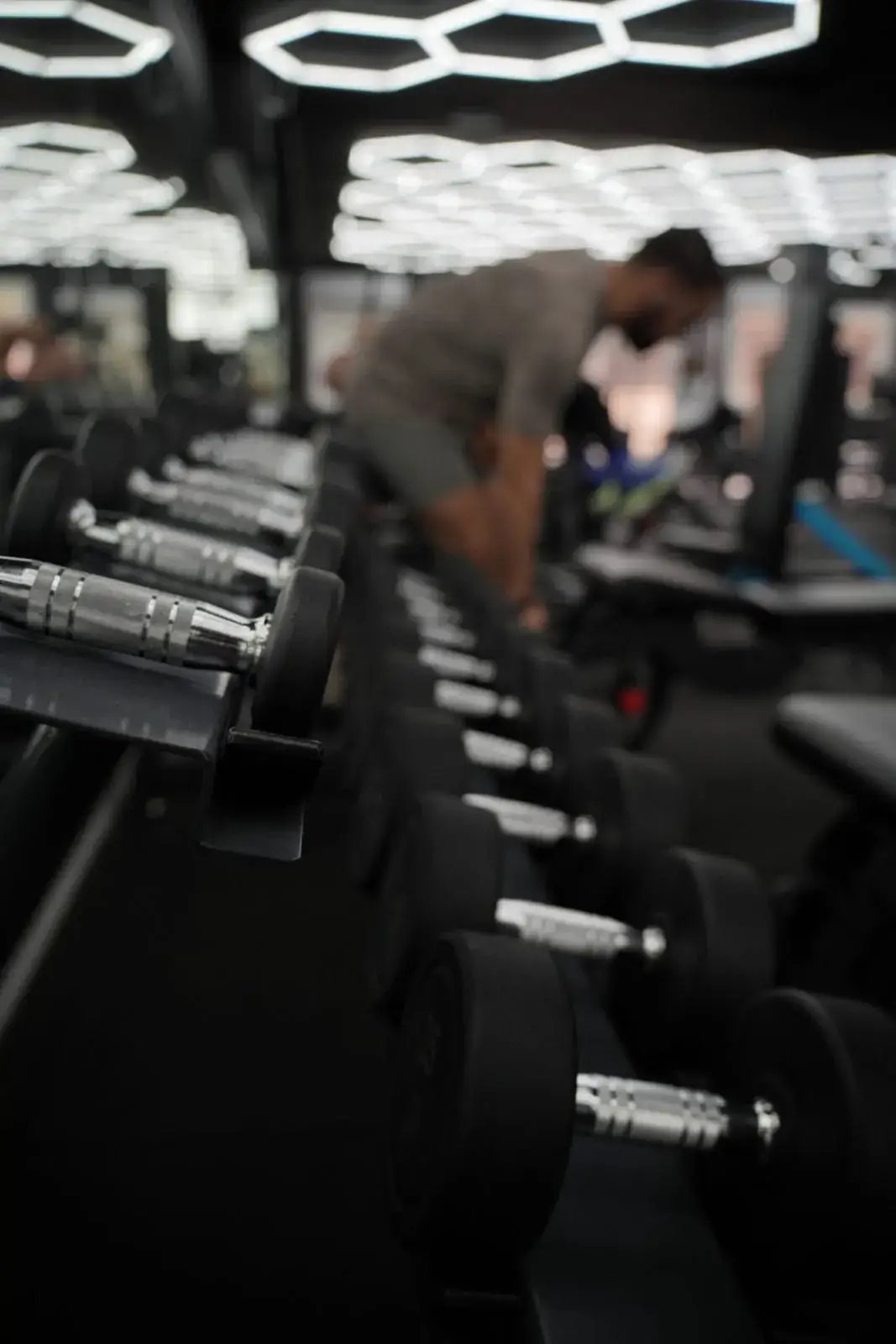 Entrenamiento en la sala de ZGYM DIAZ