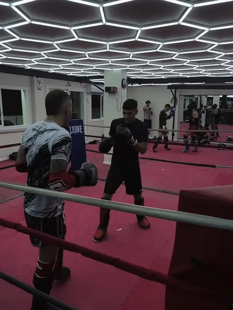 Entrena como un guerrero: Muay Thai en Z Gym Díaz